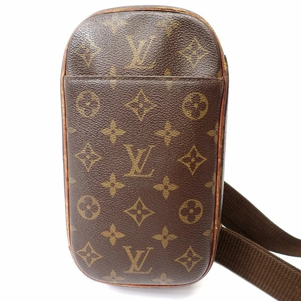 LOUIS VUITTON Pochette Gange Monogram Crossbody Shoulder Bag - Picture 2 of 16